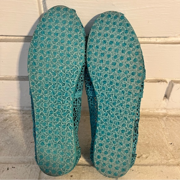Toms Classic Crochet Turquoise Flats - Women’s SZ 5.5 - Picture 8 of 9